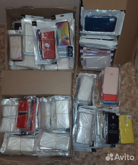 Чехлы на телефон