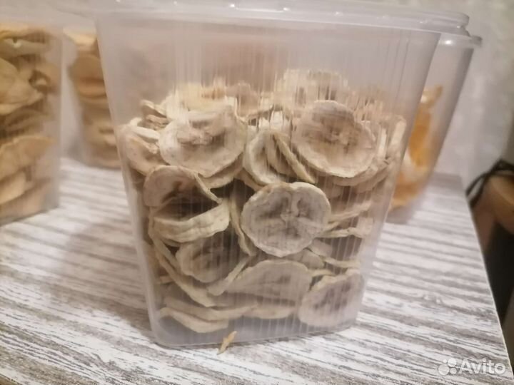 Сушёные фрукты (яблоки, апельсины, бананы)