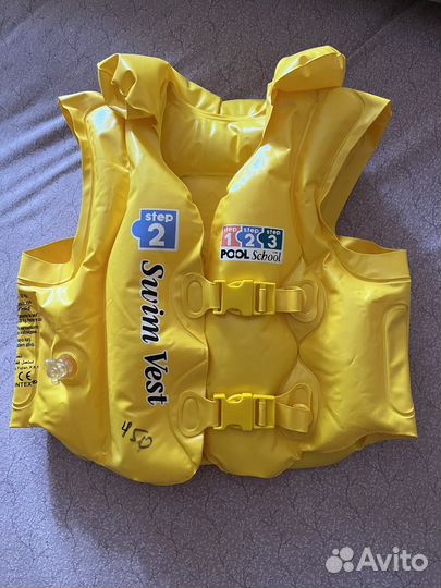 Жилет для плаванья