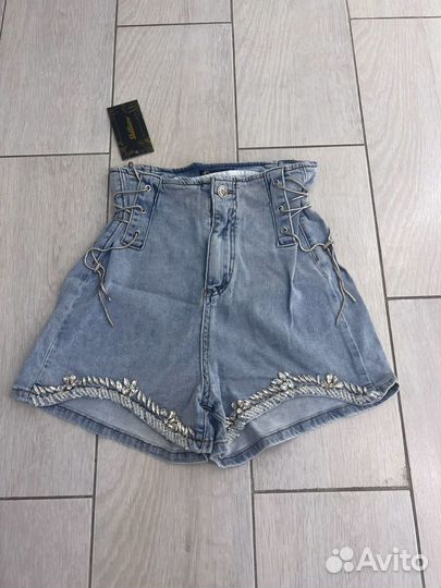 Шорты в стразах