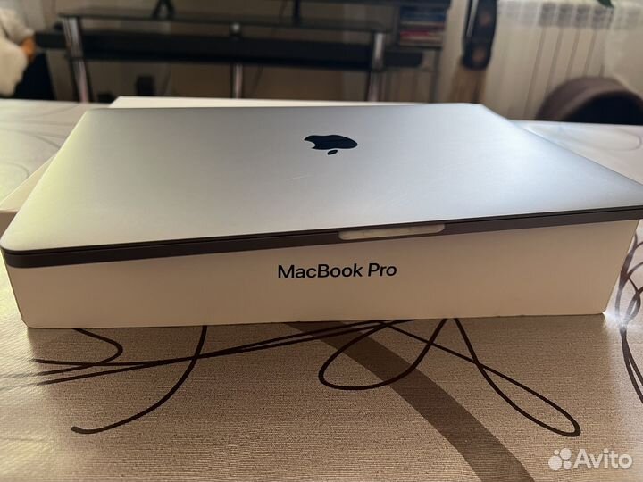 Apple MacBook Pro 13 2020