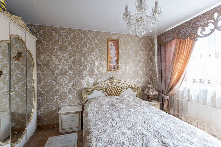 3-к. квартира, 110 м², 5/5 эт.
