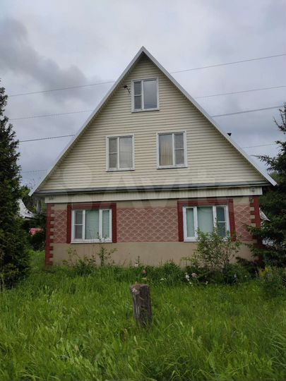 Дом 180 м² на участке 8 сот.