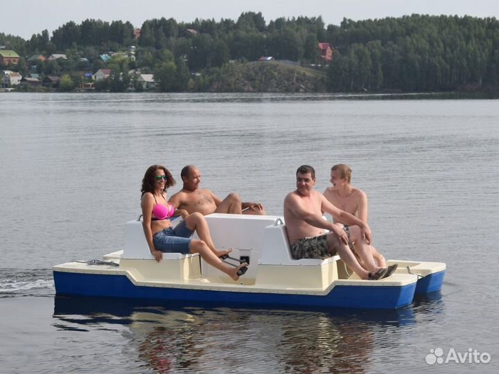 Четырёхместный водный велосипед Вело 4К
