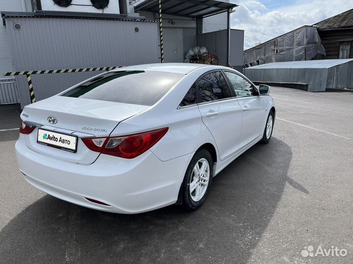 Hyundai Sonata 2.0 AT, 2011, 261 433 км