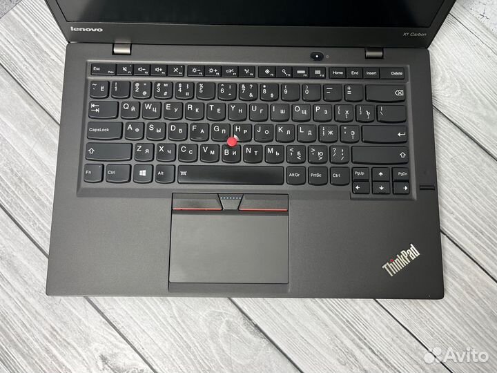 Ультратонкий и легкий карбоновый ноутбук