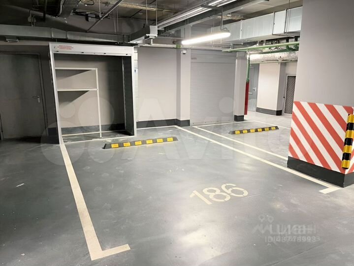 Машиноместо, 20 м²