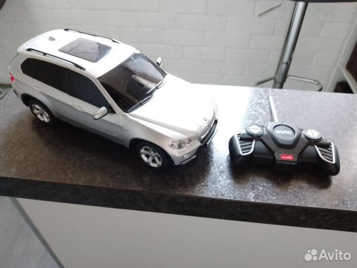 Машина на радиоуправлении BMW 1:18