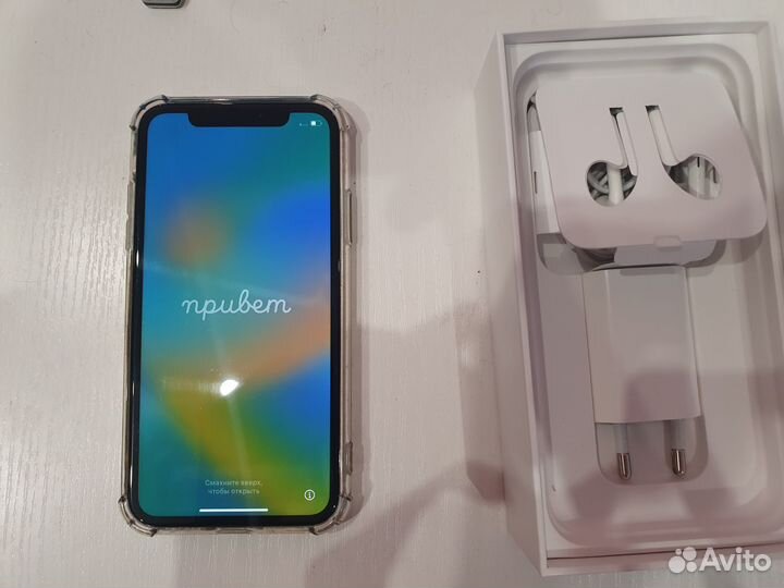 iPhone Xr, 64 ГБ