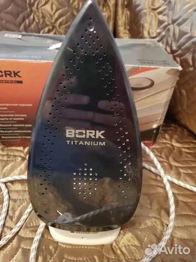 Утюг Bork IR510