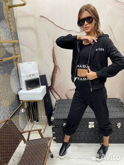 Костюм тройка Prada S. M. L