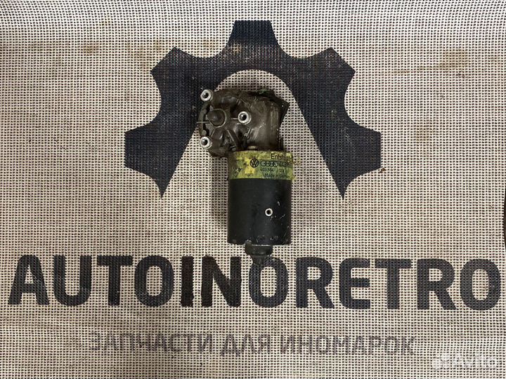 Моторчик стеклоочистителя передний Audi 443955113C