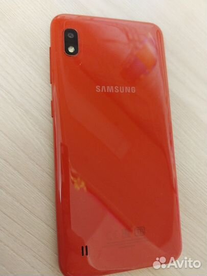 Samsung Galaxy A10, 2/32 ГБ