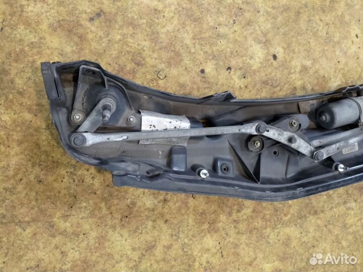 Трапеция дворников Додж караван Вояджер 01-07г