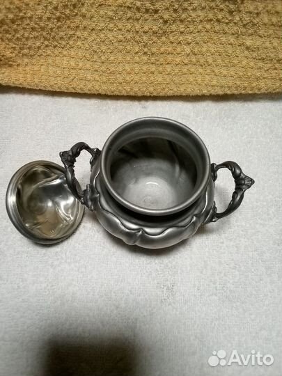 Сахарница,вазочка,шкатулочка,баночка