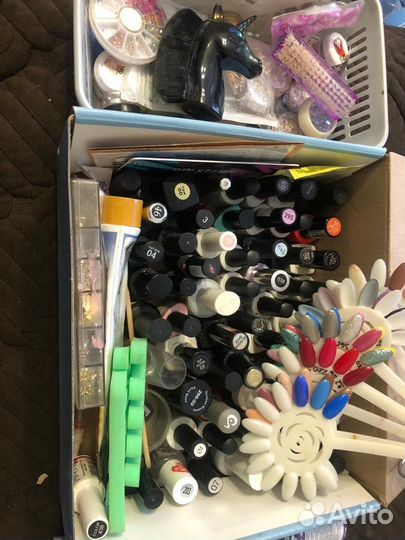 Стол маникюрный