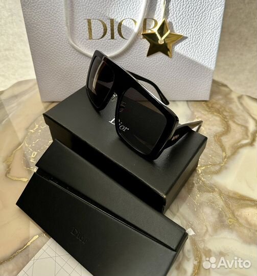 Солнцезащитные очки Dior