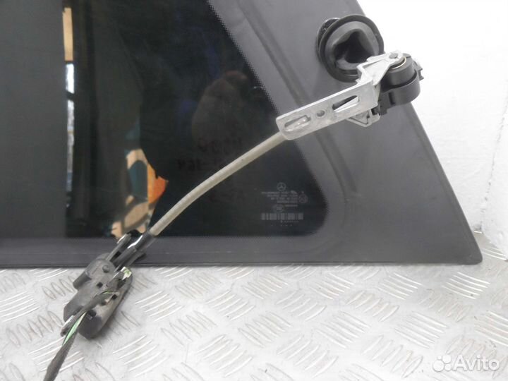 Стекло кузовное правое Mercedes GL W164