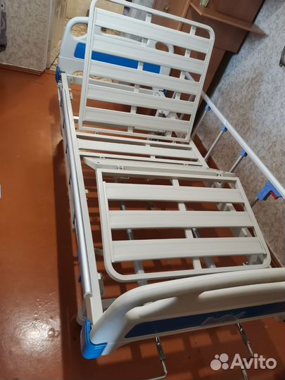 Медицинская кровать для лежачих больных