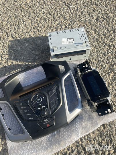 Консоль ford focus 3