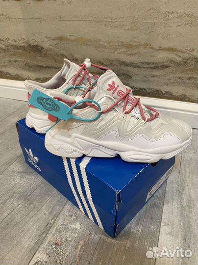 Кроссовки Adidas
