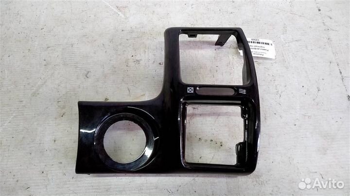 Рамка дефлектора торпедо правого Toyota Avalon MC