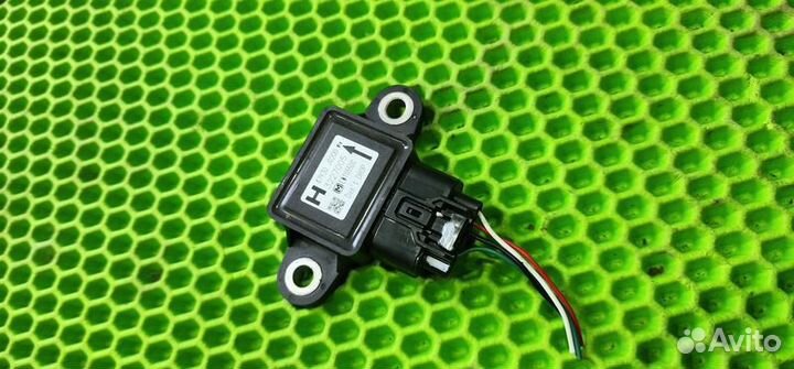 Датчик ускорения Nissan Juke F15