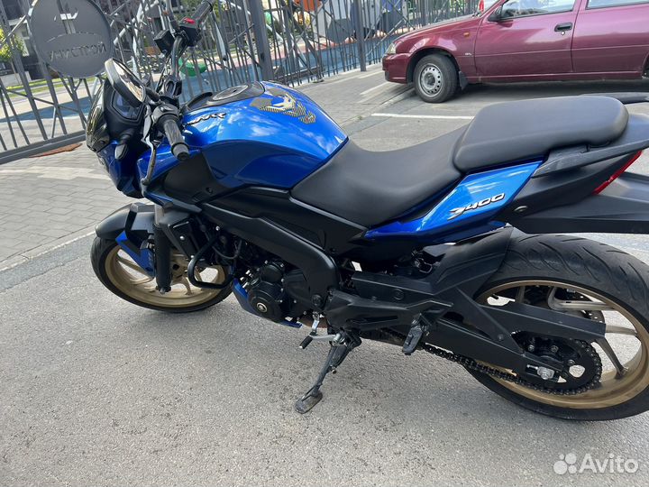 Bajaj dominar 400