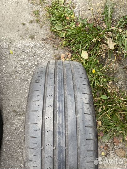 Continental ContiPremiumContact 5 215/60 R16