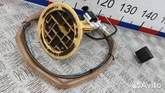 Датчик уровня топлива ford kuga 1 (AEA20M801)