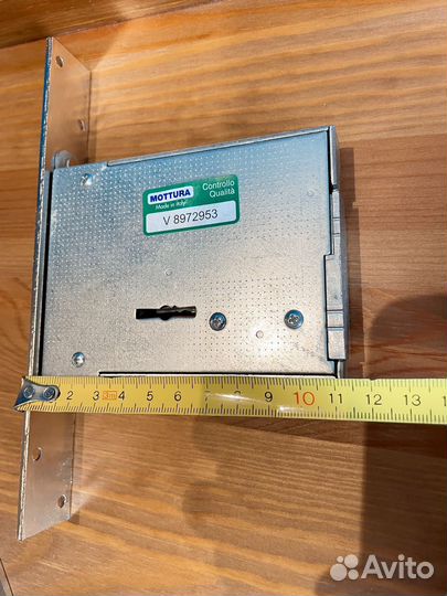 Замок дверной