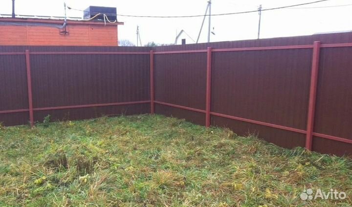 Заборр из профнастила