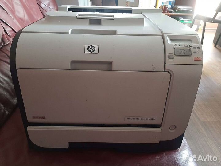 Цветной лазерный принтер бу HP Color LaserJet CP20