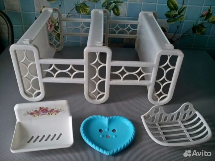 Два набора и полки в ванную