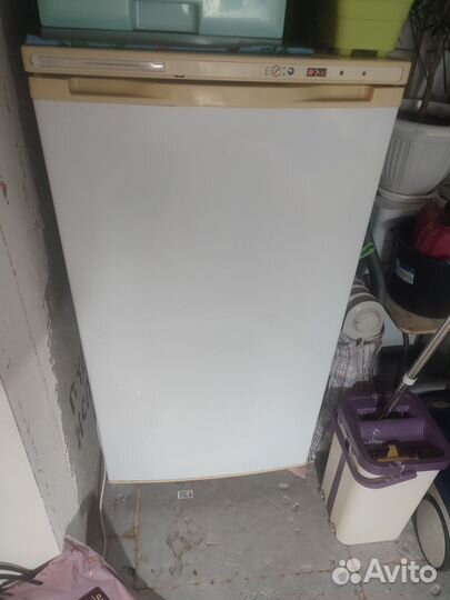 Морозильная камера вертикальная