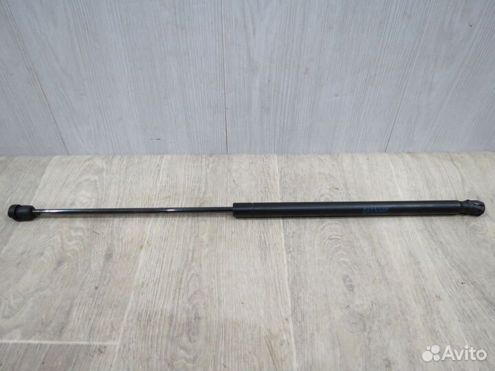 Амортизатор капота Porsche Cayenne 957