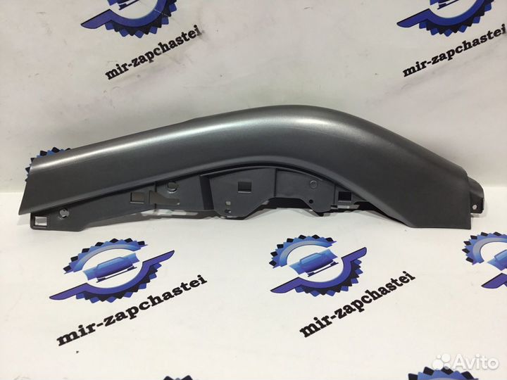 Накладка консоли левая Mitsubishi Outlander XL