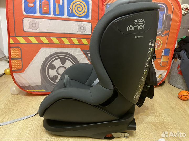 Автокресло Britax Romer trifix2 i size