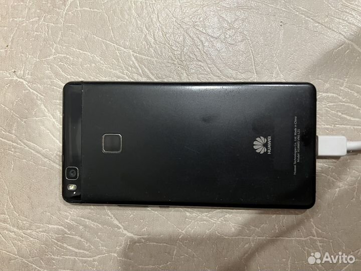 Телефон Huawei P9 lite