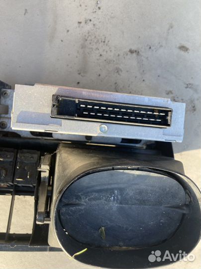 Блок управления климат контролем на audi 100 c3