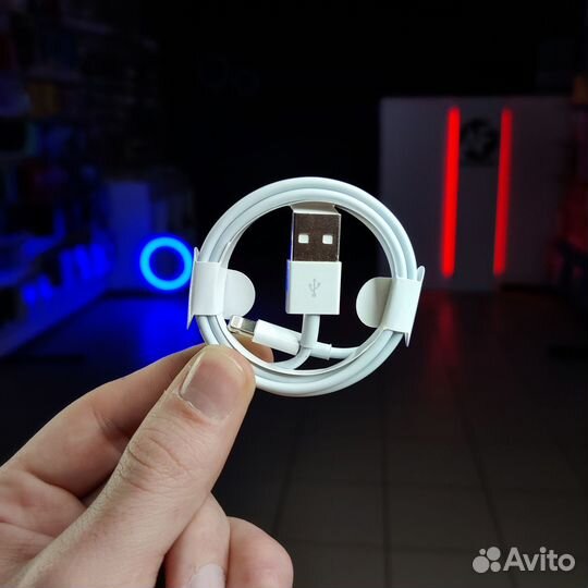 Кабель lightning для зарядки iPhone