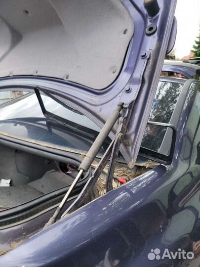 Петли багажника а на вольво s40 1997г