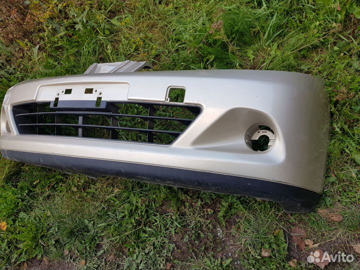 Бампер nissan tiida
