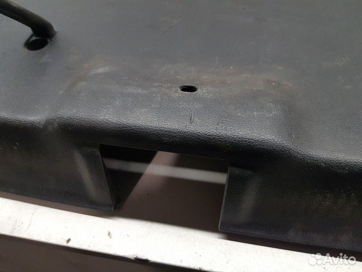 Обшивка двери/крышки багажника нижняя (Skoda Yeti)