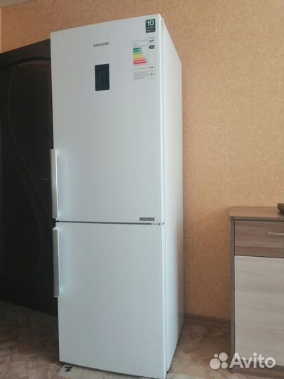 Продам холодильник Самсунг
