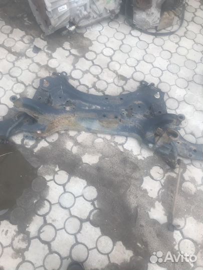 Передняя балка тойота Рав 4 2008 год