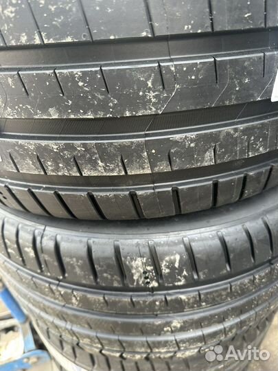 Michelin Pilot Sport 5 245/45 R19 102Y