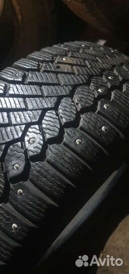 Continental ContiIceContact BD 215/55 R16 97T