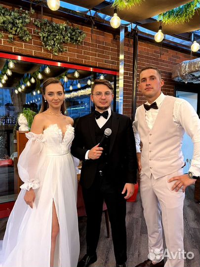 Ведущий на свадьбу