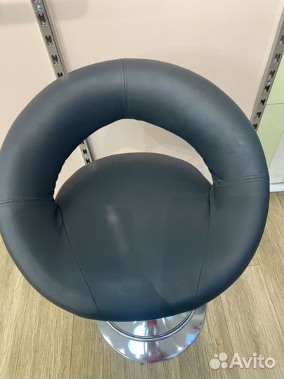 Стул высокий барный со спинкой бу